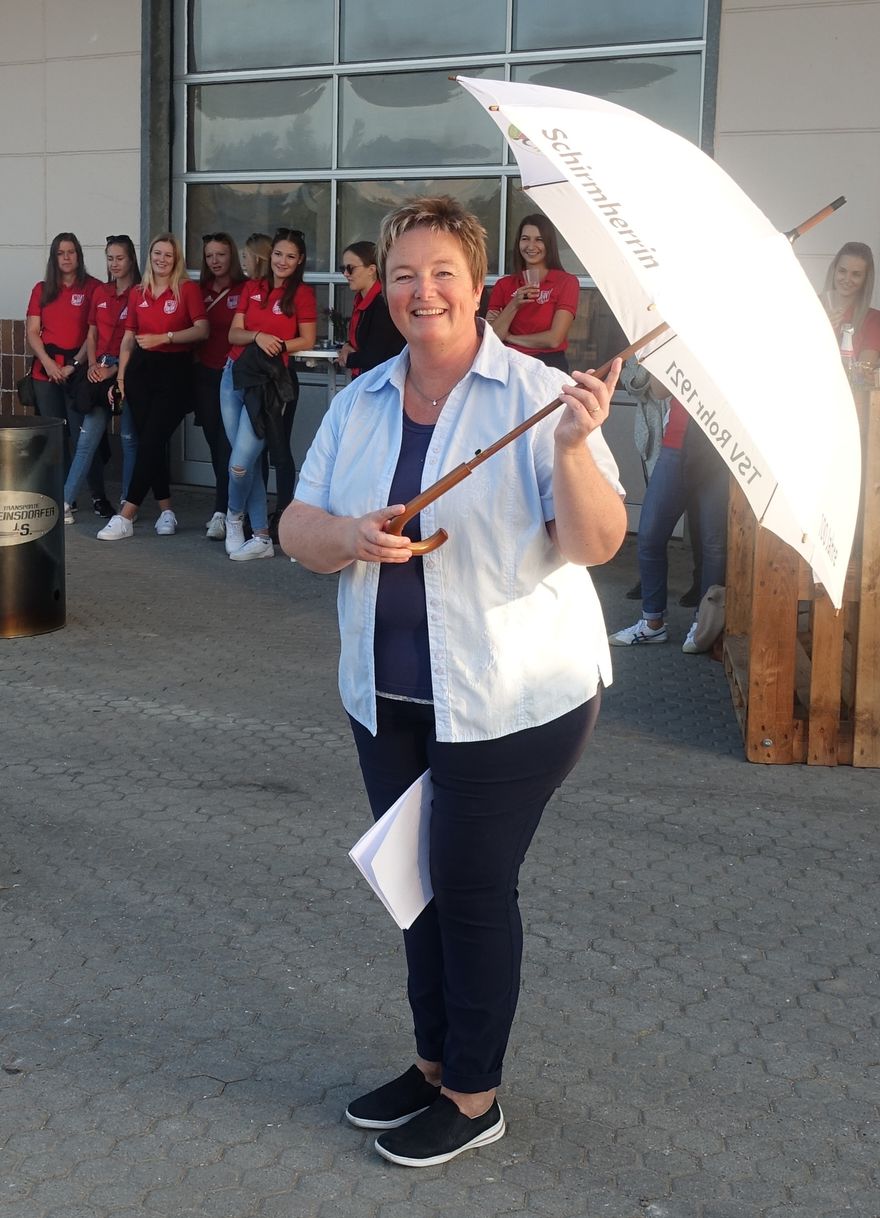 Steinsdorfer-Schirmherrin-TSV-Rohr.jpg